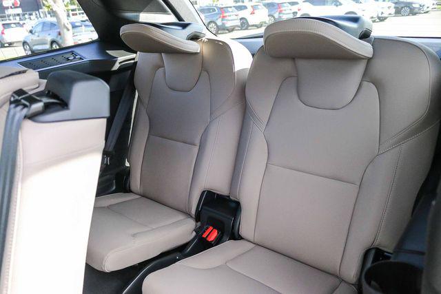 2026 Volvo XC90 Core, B6 AWD Gas (mild hybrid), Gasoline, Bright, 7 Seats