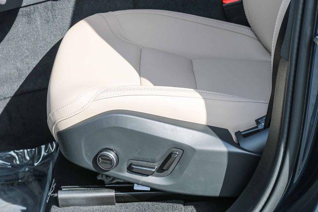 2026 Volvo XC90 Core, B6 AWD Gas (mild hybrid), Gasoline, Bright, 7 Seats