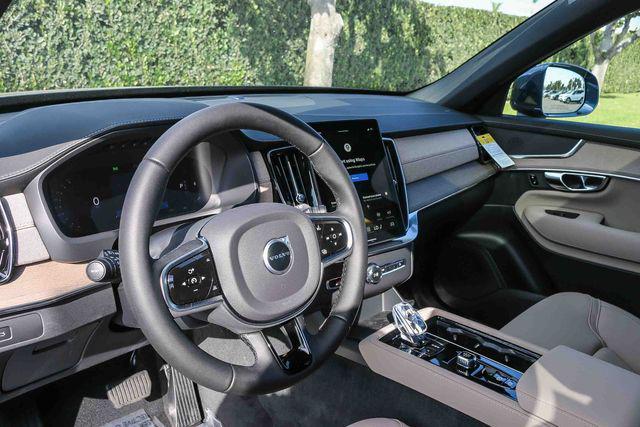 2026 Volvo XC90 Core, B6 AWD Gas (mild hybrid), Gasoline, Bright, 7 Seats