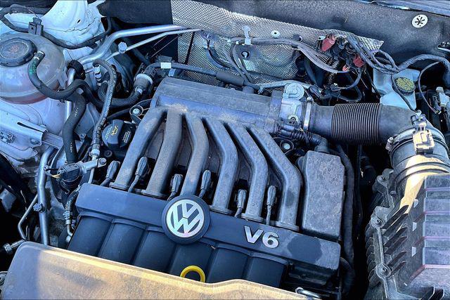 2021 Volkswagen Atlas Cross Sport 3.6L V6 SE w/Technology R-Line