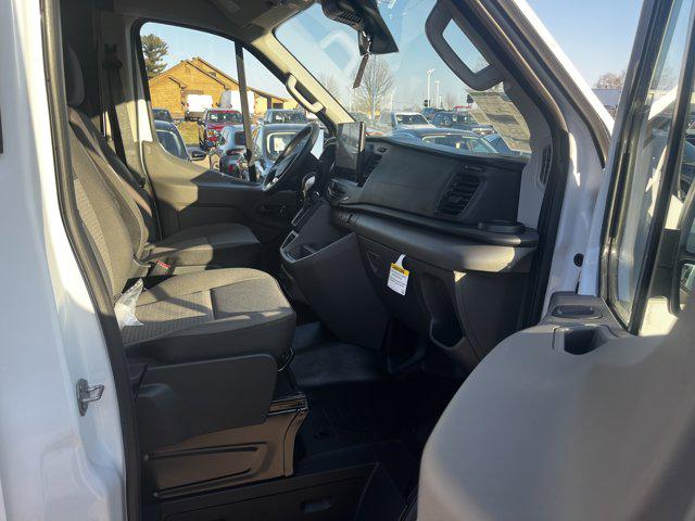 2026 Ford Transit Cargo Van T-250 148" Med Rf 9150 GVWR RWD