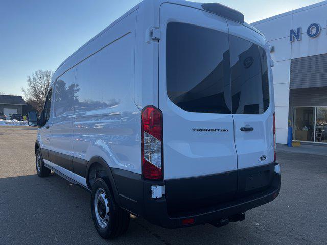 2026 Ford Transit Cargo Van T-250 148" Med Rf 9150 GVWR RWD