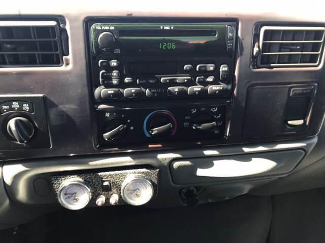2003 Ford F-350 Lariat 4dr Crew Cab 4WD LB DRW