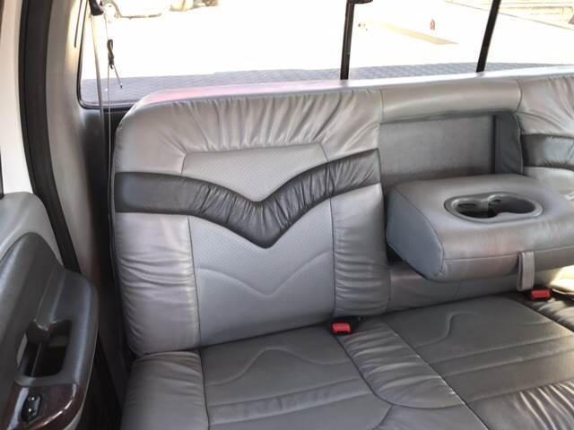 2003 Ford F-350 Lariat 4dr Crew Cab 4WD LB DRW