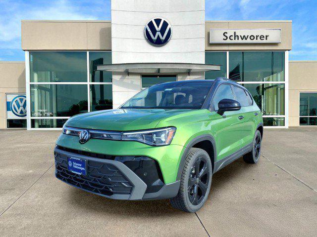 2026 Volkswagen Taos SE Black