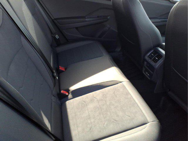 2026 Volkswagen Taos SE Black