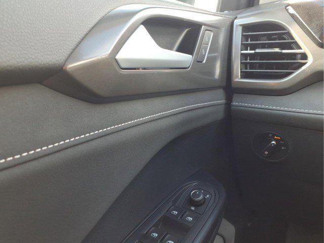 2026 Volkswagen Taos SE Black