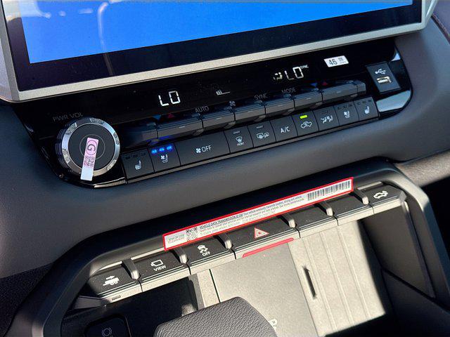2026 Toyota Tundra Capstone CrewMax 6.4' Bed