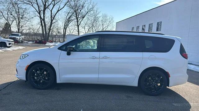 2026 Chrysler Pacifica PACIFICA SELECT