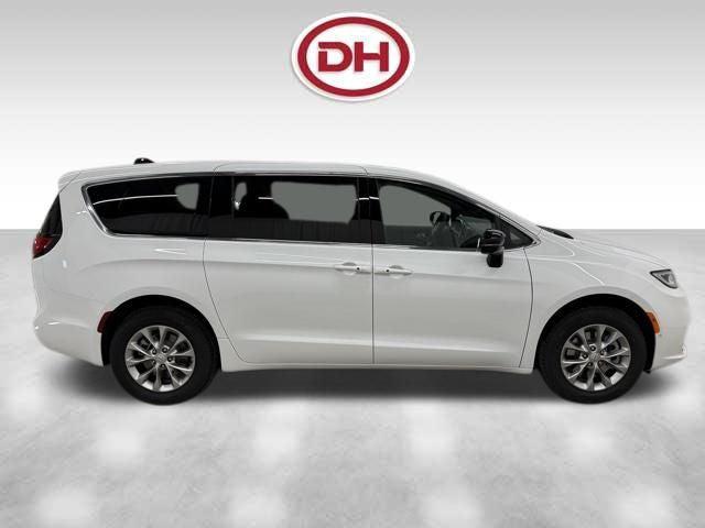 2026 Chrysler Pacifica PACIFICA LIMITED AWD