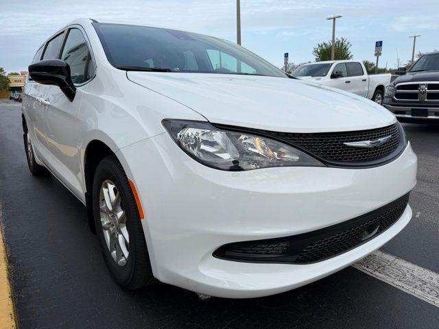 2026 Chrysler Voyager VOYAGER LX