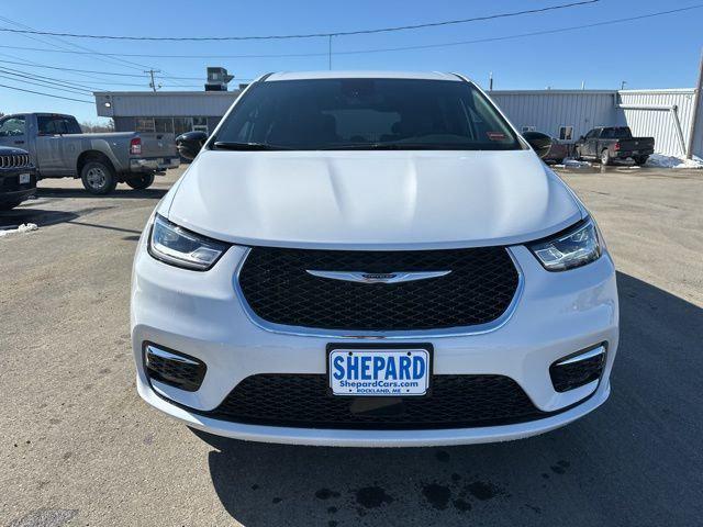 2026 Chrysler Pacifica PACIFICA SELECT AWD