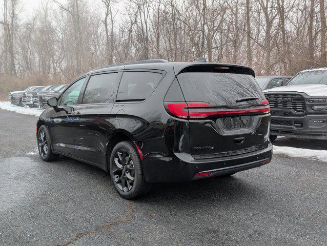 2026 Chrysler Pacifica PACIFICA SELECT AWD