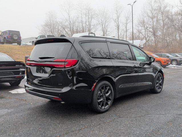 2026 Chrysler Pacifica PACIFICA SELECT AWD