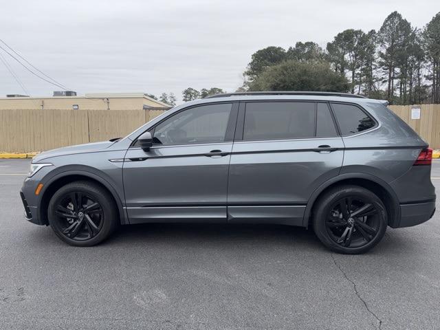 2024 Volkswagen Tiguan 2.0T SE R-Line Black
