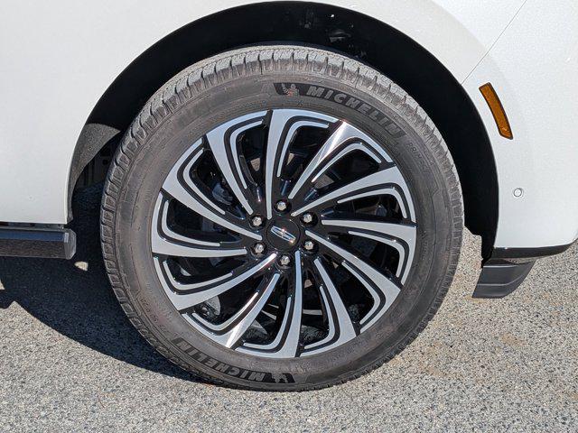 2025 Lincoln Navigator Black Label L