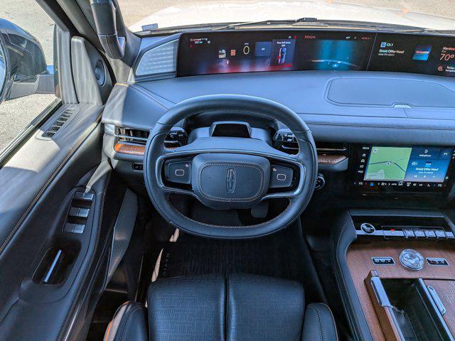 2025 Lincoln Navigator Black Label L