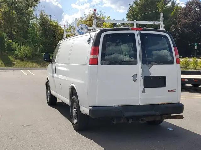 2008 GMC Savana Work Van