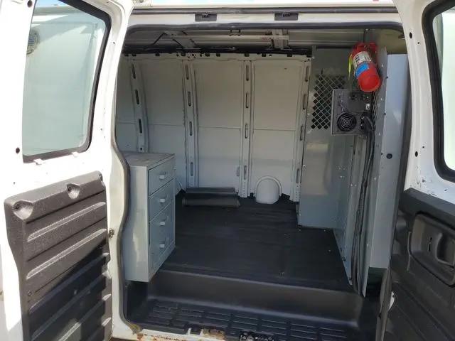 2008 GMC Savana Work Van