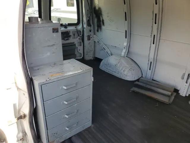 2008 GMC Savana Work Van
