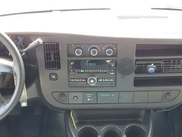 2008 GMC Savana Work Van
