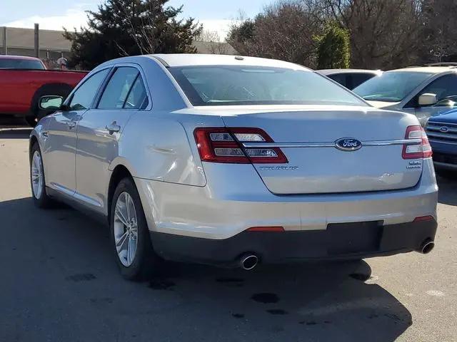 2014 Ford Taurus SEL
