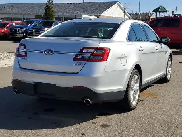 2014 Ford Taurus SEL