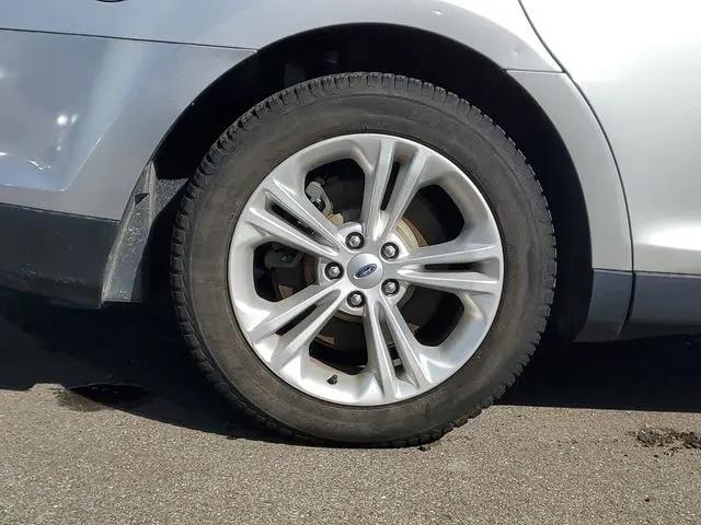 2014 Ford Taurus SEL