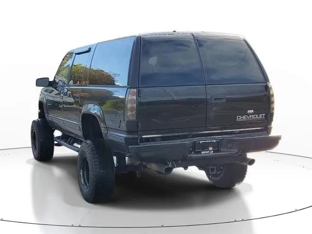 1997 Chevrolet Suburban Base