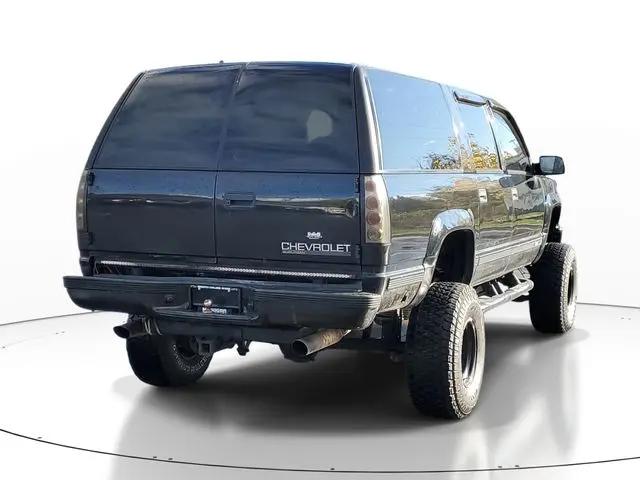 1997 Chevrolet Suburban Base