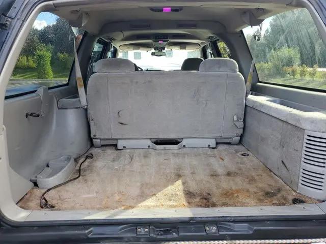 1997 Chevrolet Suburban Base