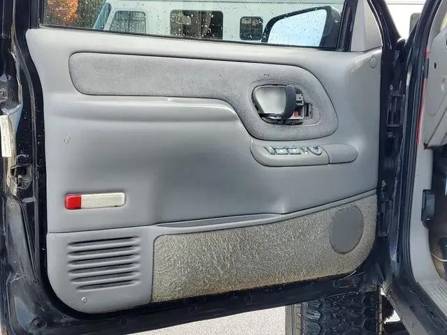 1997 Chevrolet Suburban Base