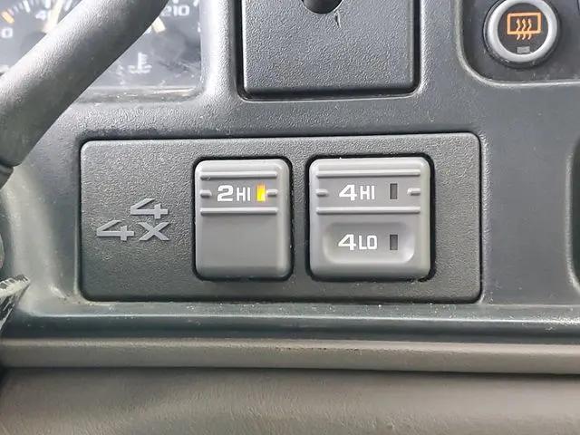 1997 Chevrolet Suburban Base