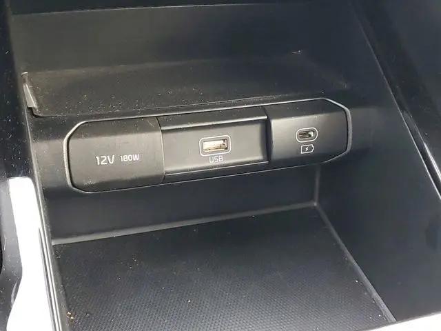 2023 Kia Telluride LX