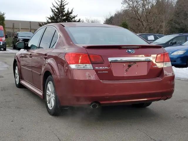2010 Subaru Legacy 2.5i Premium