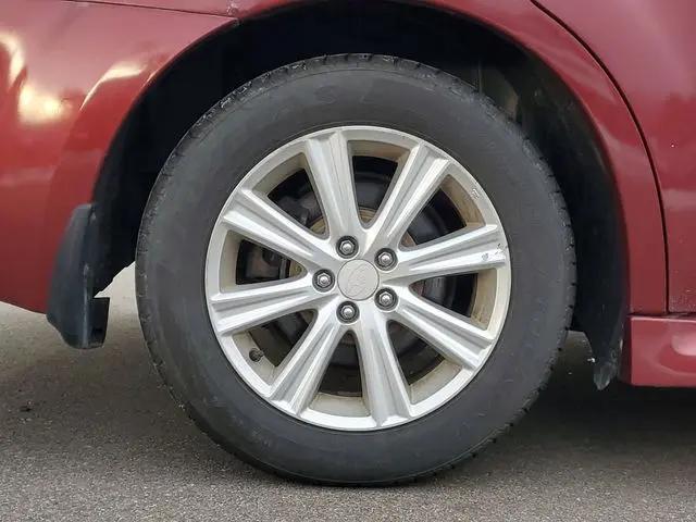 2010 Subaru Legacy 2.5i Premium