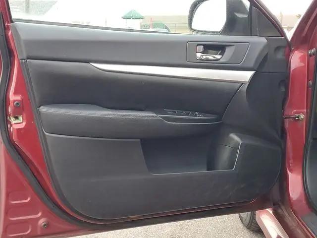 2010 Subaru Legacy 2.5i Premium