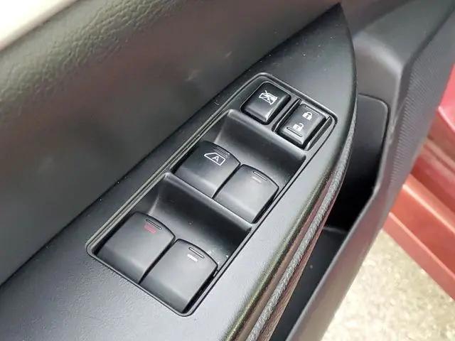 2010 Subaru Legacy 2.5i Premium