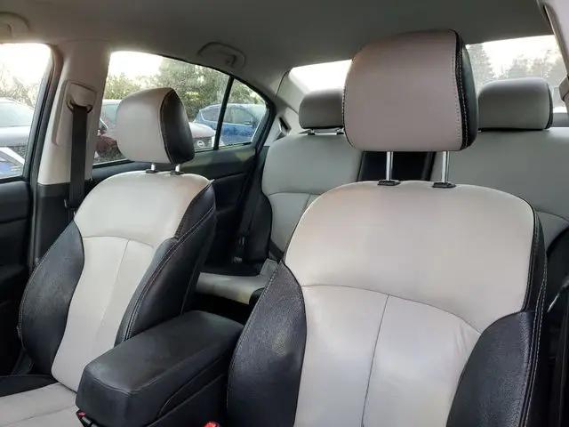 2010 Subaru Legacy 2.5i Premium