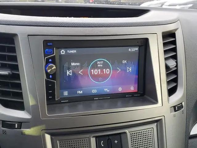 2010 Subaru Legacy 2.5i Premium