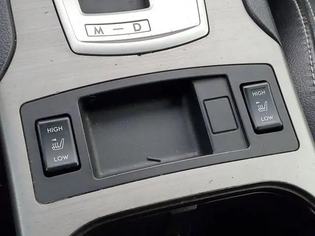2010 Subaru Legacy 2.5i Premium