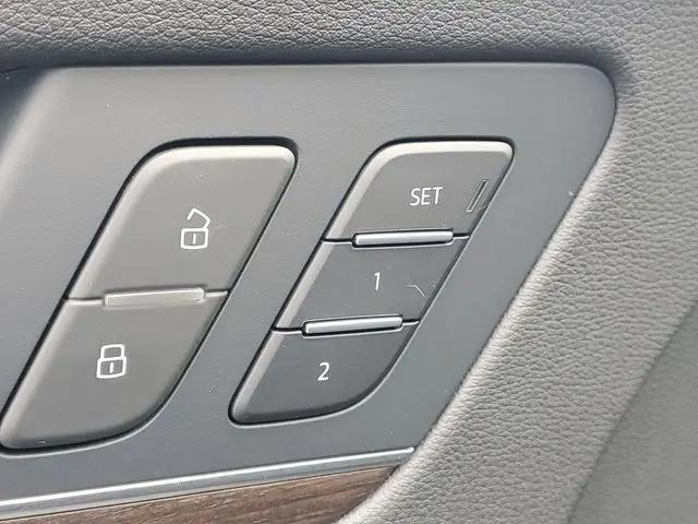 2025 Audi Q5 Premium Plus 55 TFSI e S line quattro S tronic