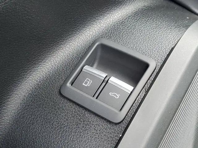 2025 Audi Q5 Premium Plus 55 TFSI e S line quattro S tronic