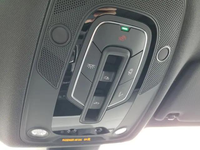 2025 Audi Q5 Premium Plus 55 TFSI e S line quattro S tronic