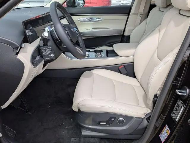 2026 Genesis GV70 2.5T Select