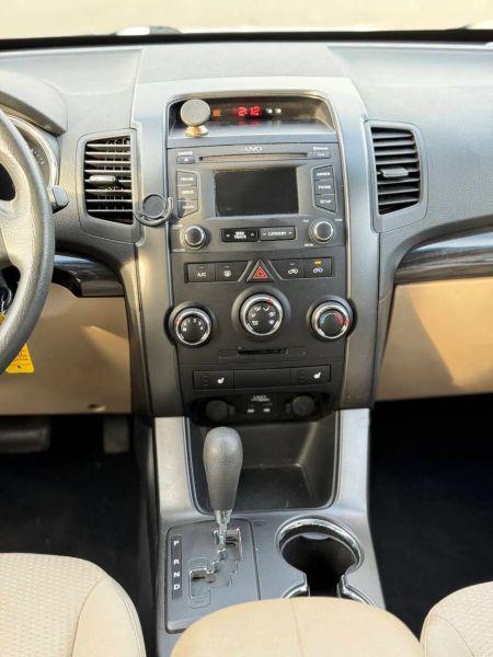 2013 Kia Sorento LX V6