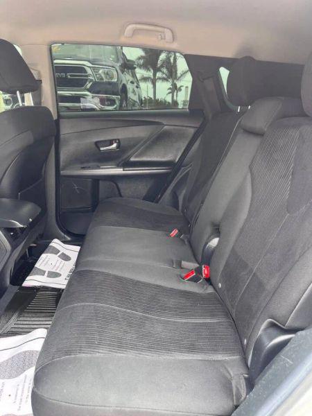 2013 Toyota Venza LE
