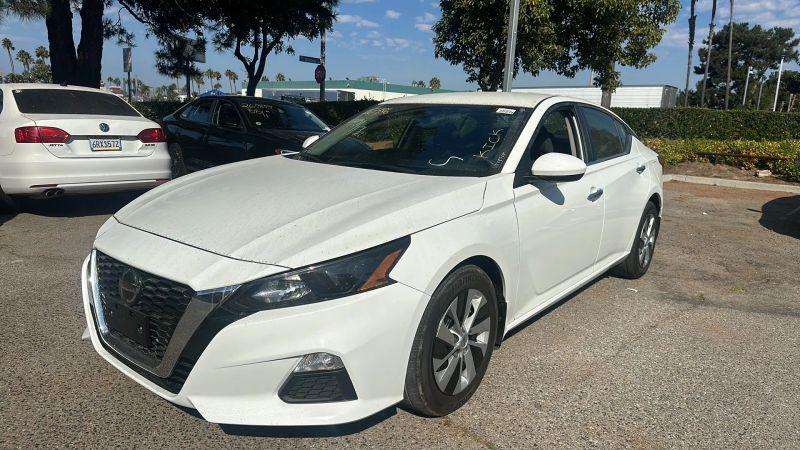 2022 Nissan Altima S FWD