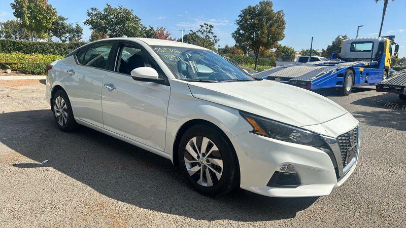 2022 Nissan Altima S FWD
