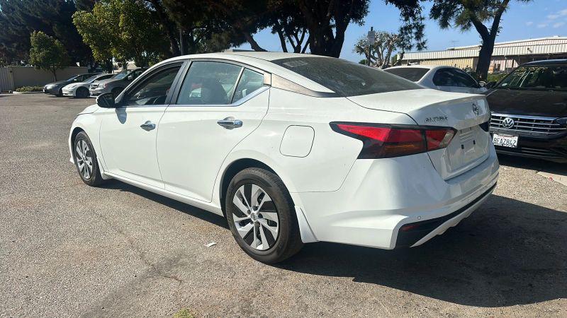 2022 Nissan Altima S FWD
